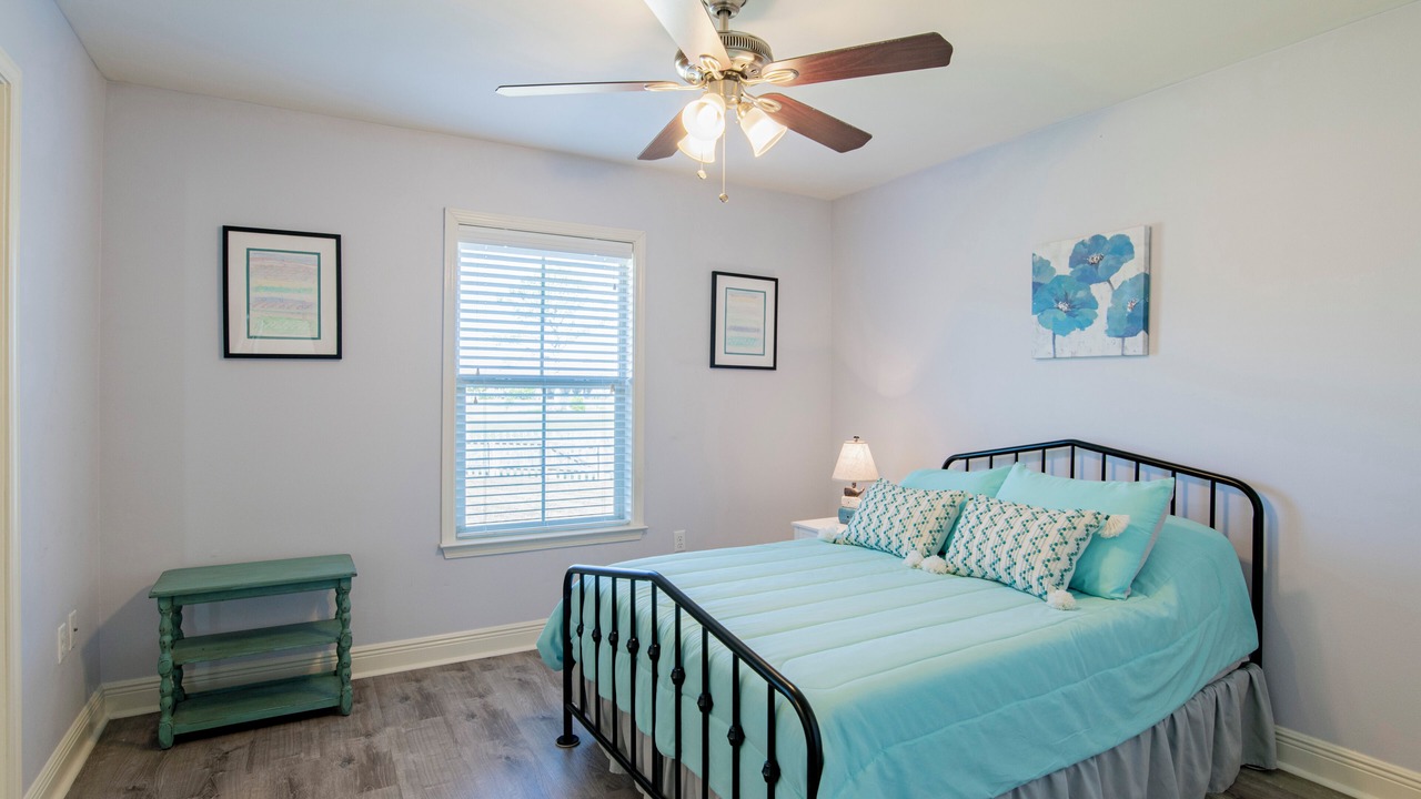 Photo of Bedroom in Foley