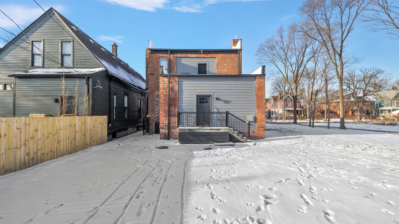 Photo of Outdoor in Woodbridge