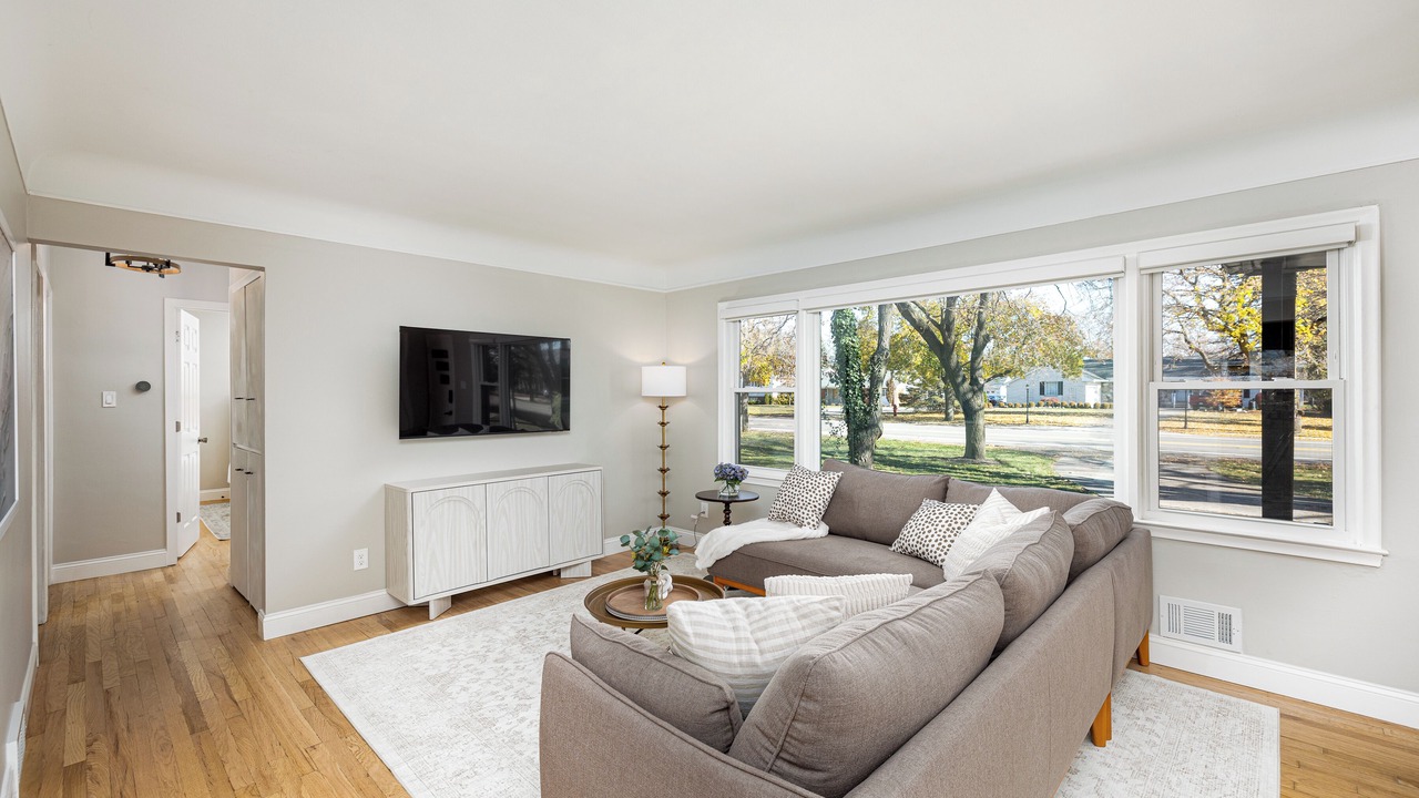 Photo of Livingroom in Plymouth