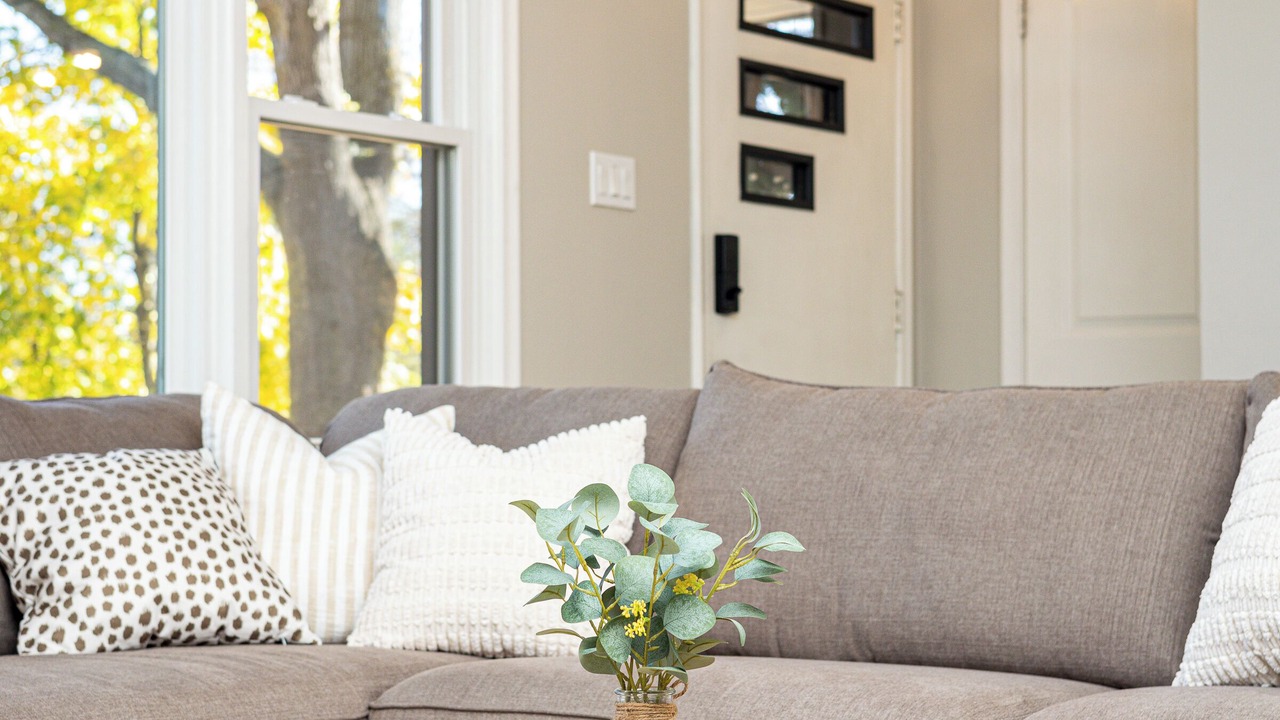 Photo of Livingroom in Plymouth