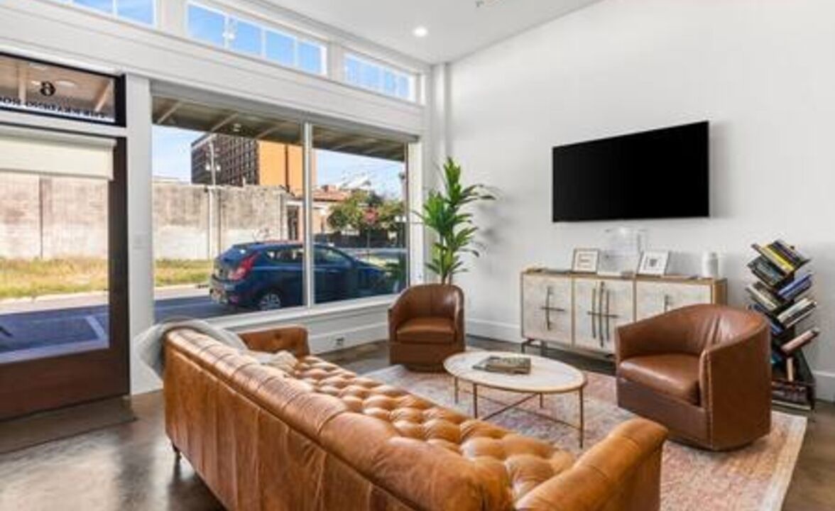 Photo of Livingroom in Central Business District