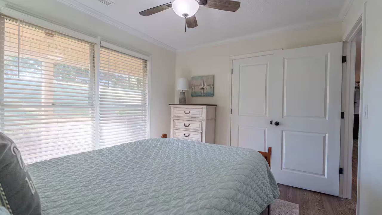 Photo of Bedroom in Muscle Shoals