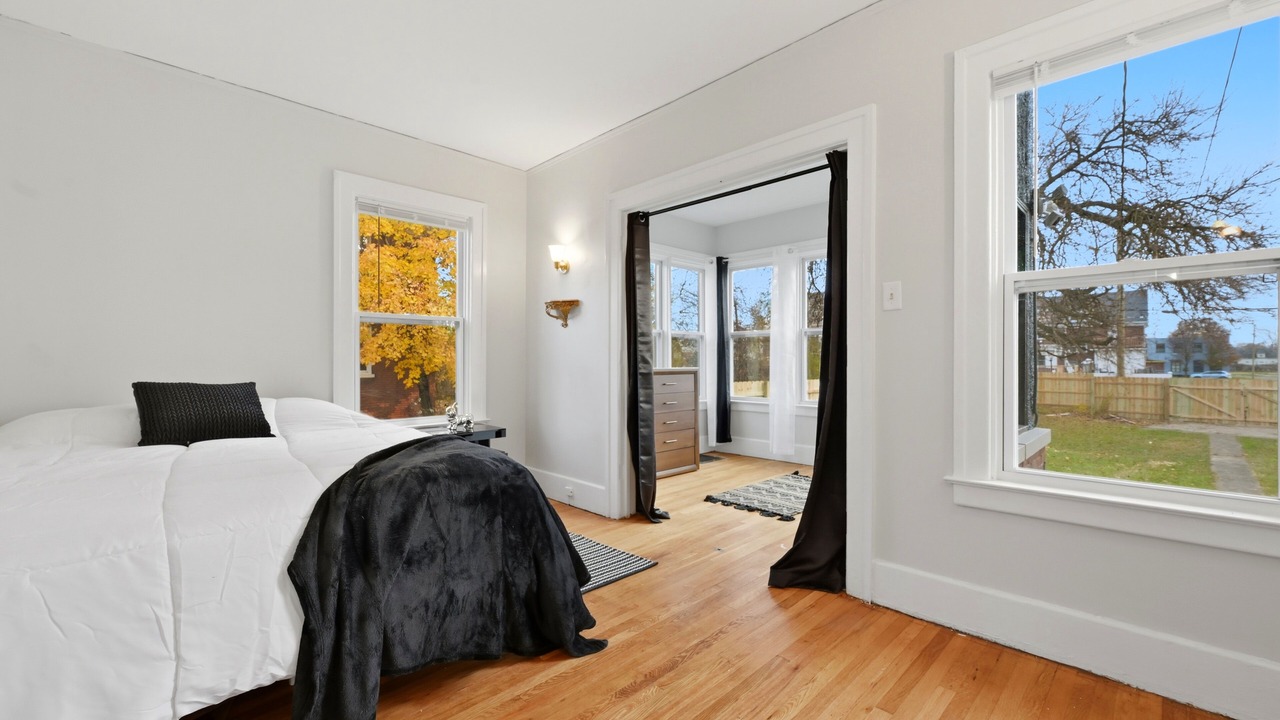 Photo of Bedroom in New Center Detroit