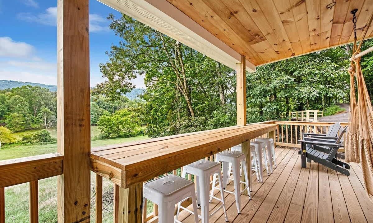 Photo of Outdoor in Lookout Valley Neighborhood Association