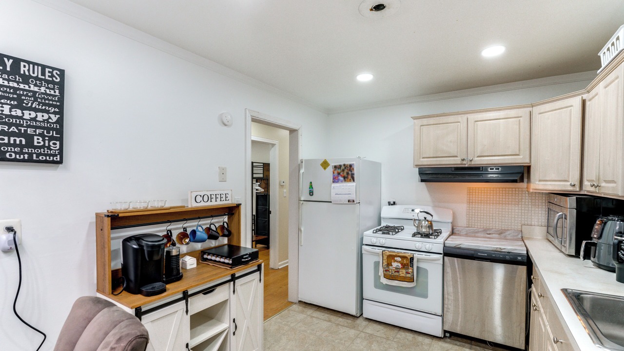 Photo of Kitchen in Warren