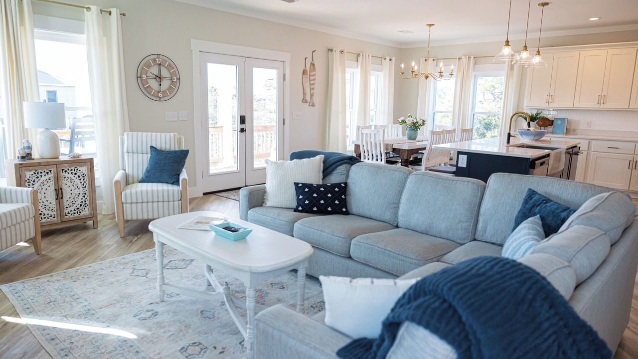 Photo of Livingroom in Surf Side Shores