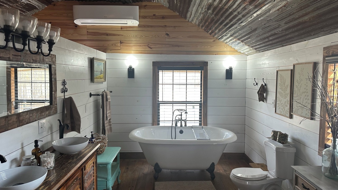 Photo of Bathroom in Haleyville