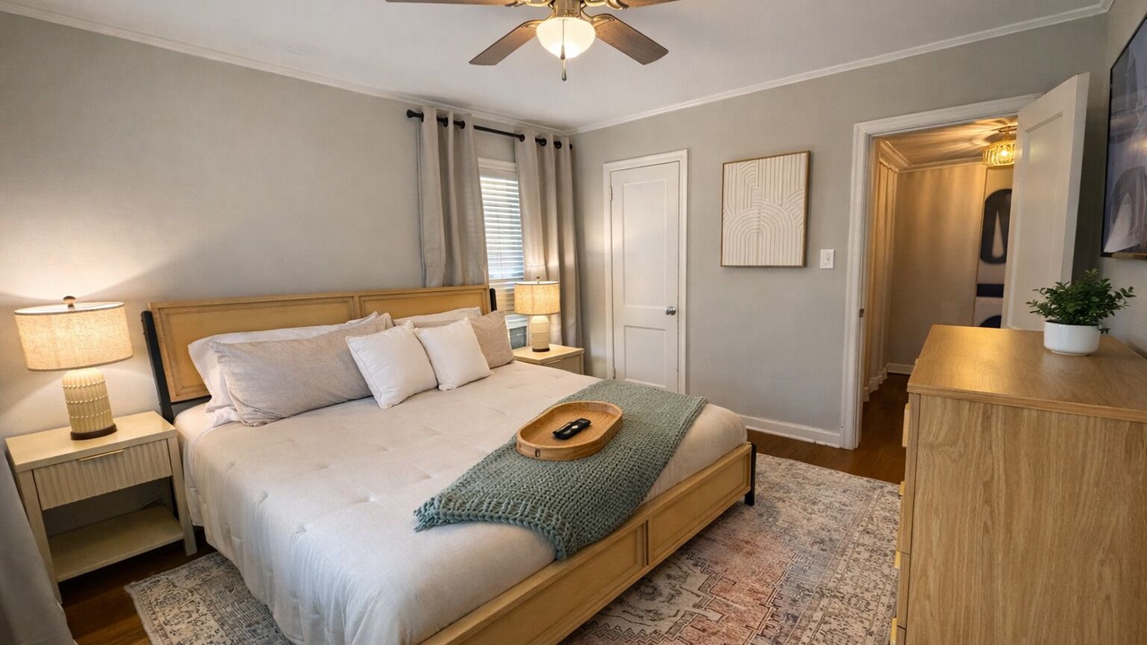 Photo of Bedroom in Mobile