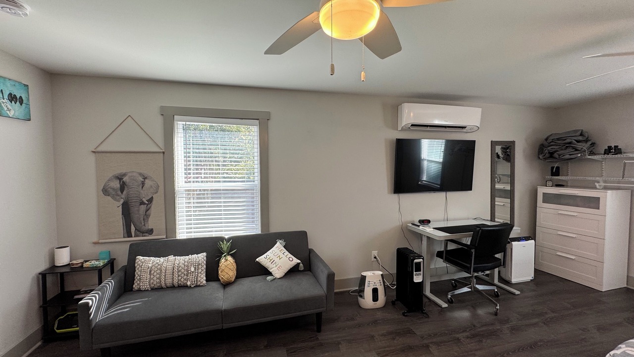 Photo of Livingroom in Huntsville
