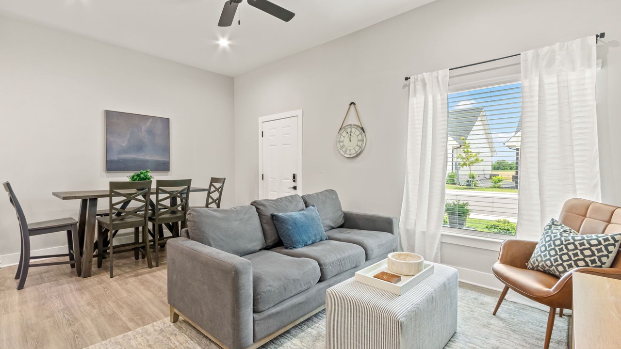 Photo of Livingroom in Madison