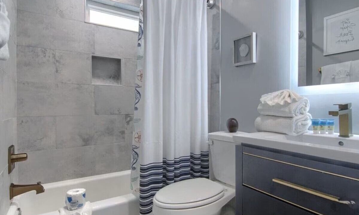Photo of Bathroom in Surf Side Shores