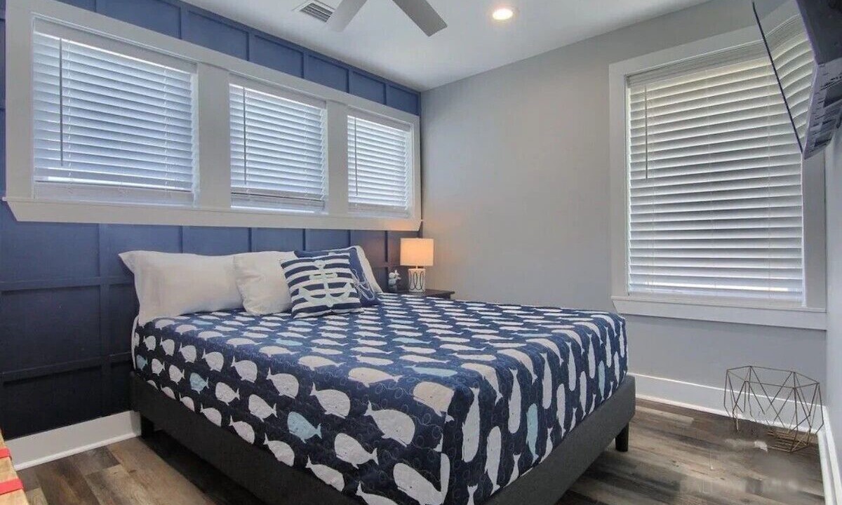 Photo of Bedroom in Surf Side Shores
