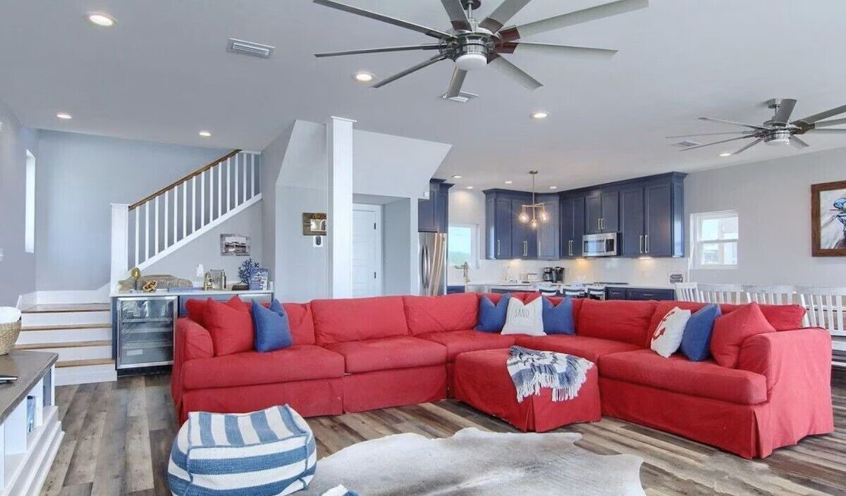 Photo of Livingroom in Surf Side Shores