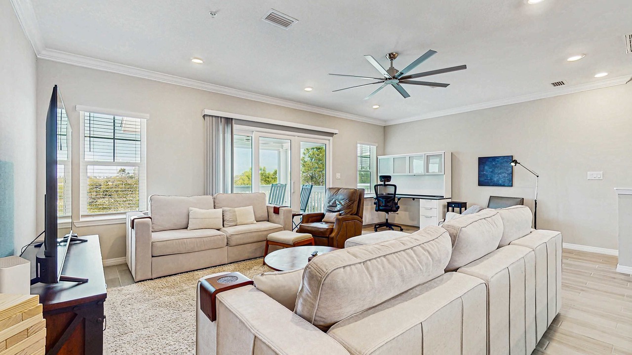 Photo of Livingroom in Ono Island