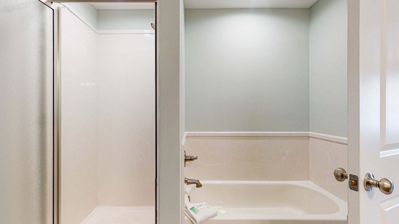 Photo of Bathroom in Audubon Place