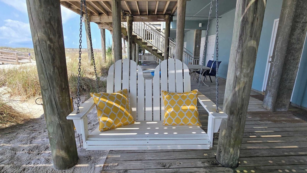 Photo of Patio Balcony in White Sands