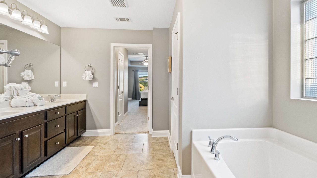 Photo of Bathroom in Navarre