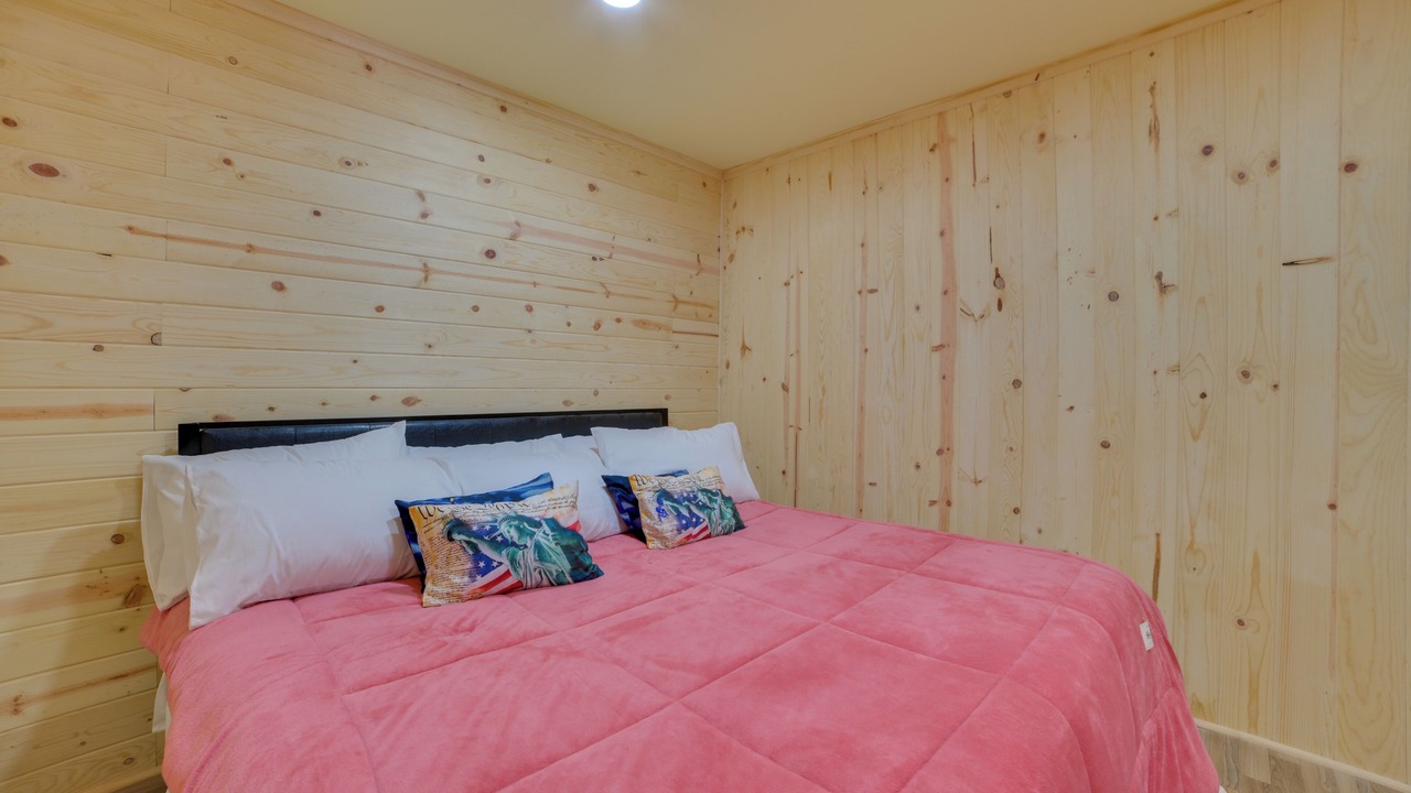 Photo of Bedroom in Rudyard