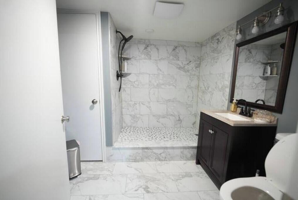 Photo of Bathroom in Macomb