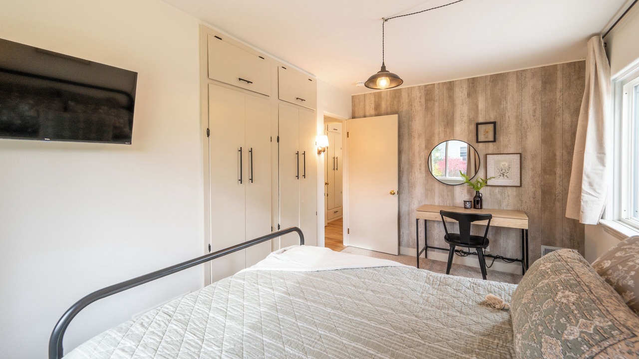 Photo of Bedroom in Midland