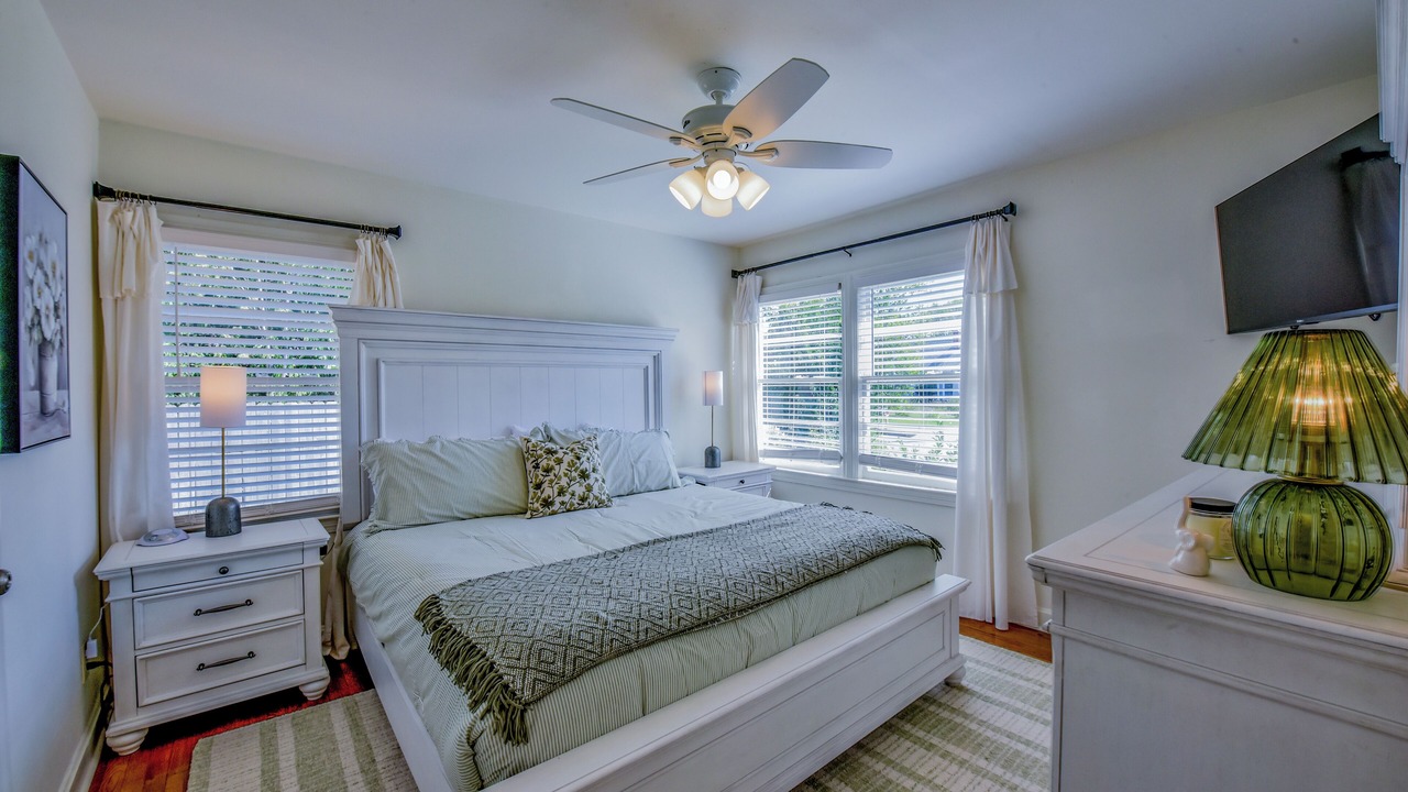 Photo of Bedroom in Tuscaloosa