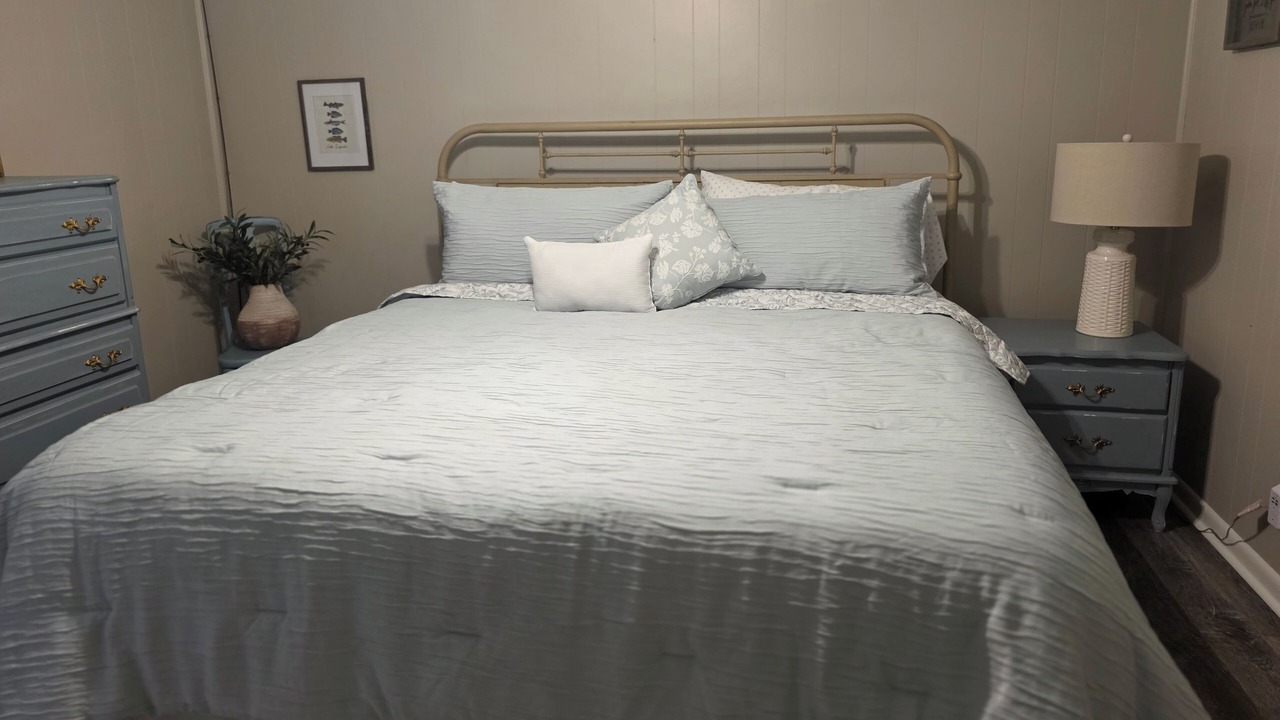 Photo of Bedroom in Abbeville