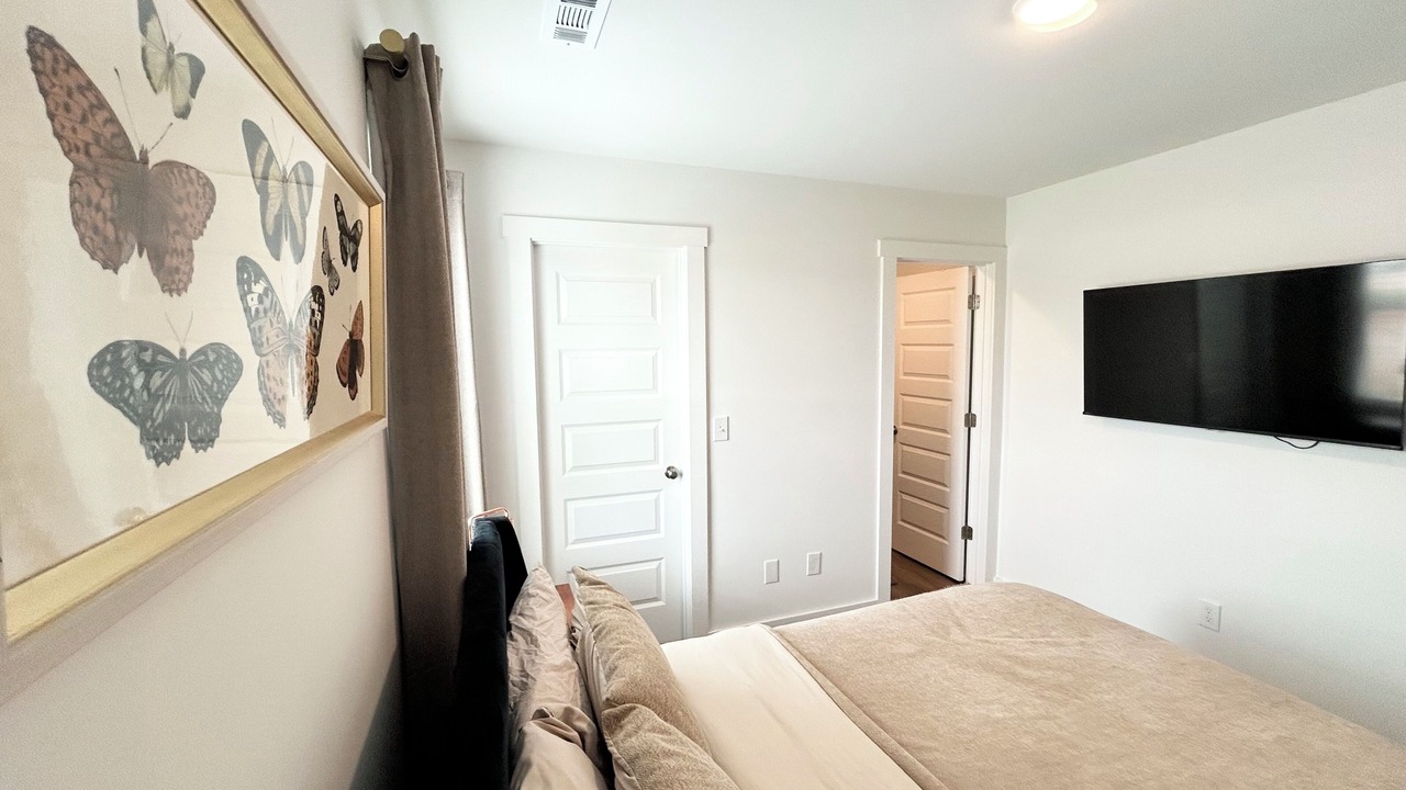 Photo of Bedroom in Normal