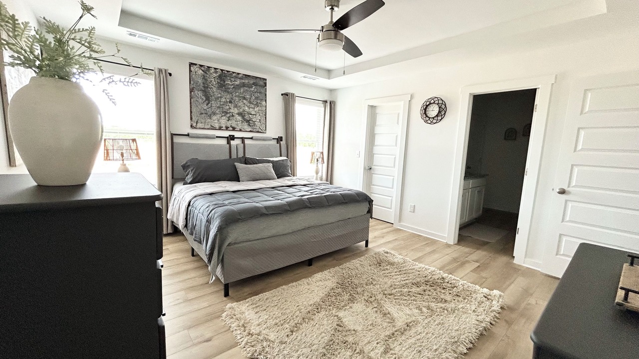 Photo of Bedroom in Normal
