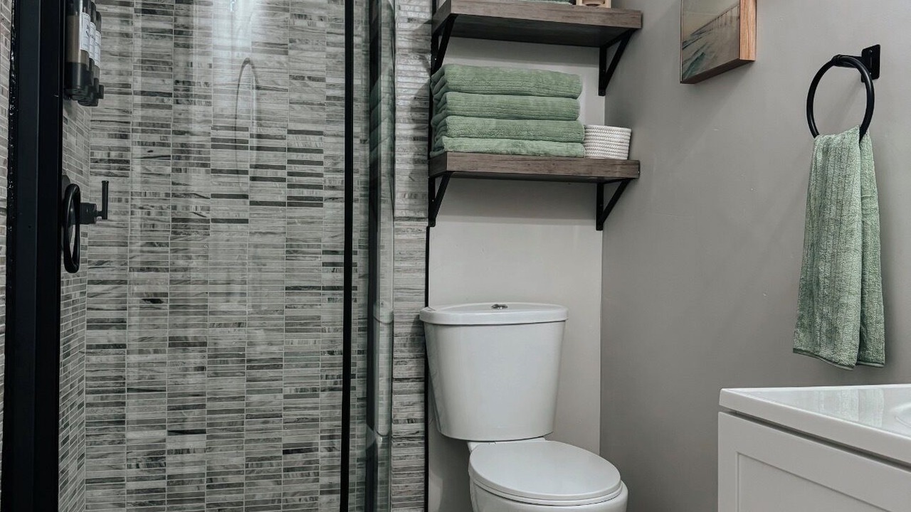 Photo of Bathroom in Northwest Pensacola