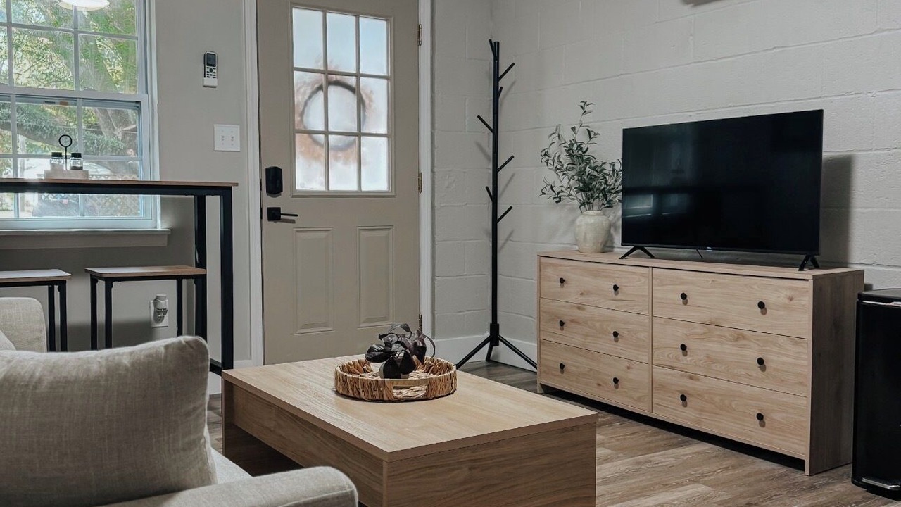 Photo of Livingroom in Northwest Pensacola
