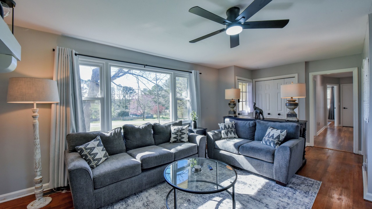 Photo of Livingroom in Tuscaloosa