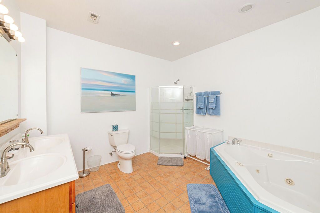 Photo of Bathroom in Waveland