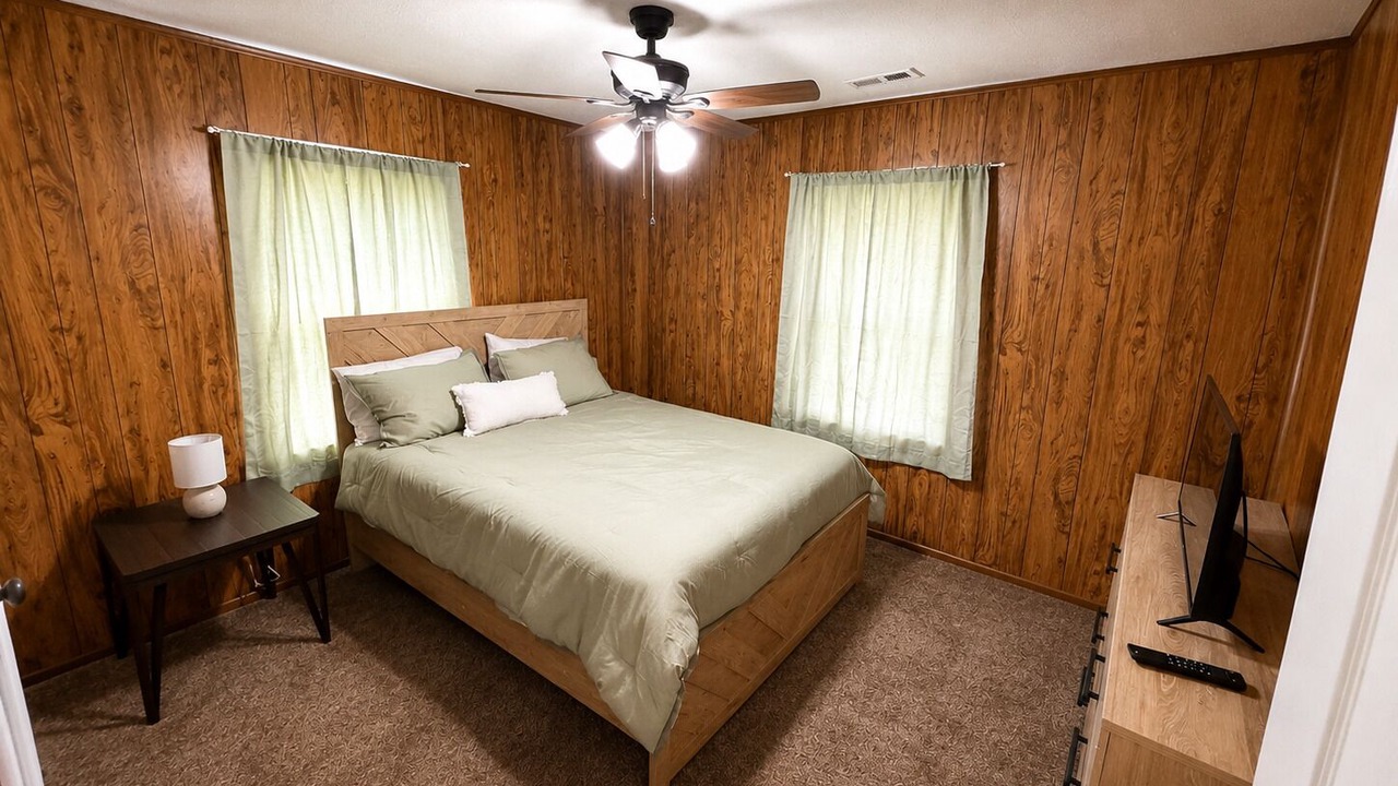 Photo of Bedroom in Gadsden