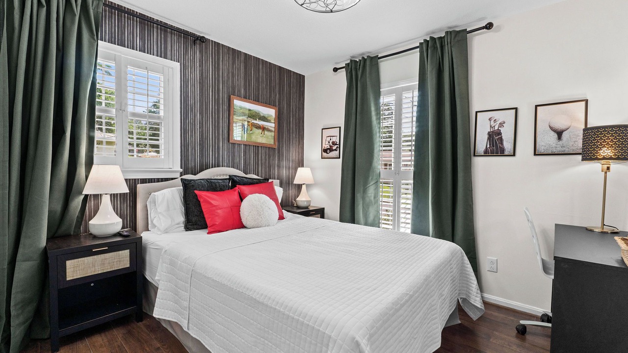 Photo of Bedroom in Northport