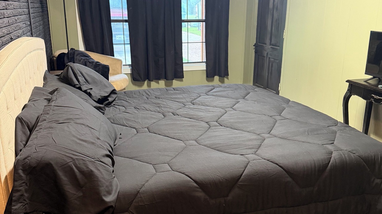 Photo of Bedroom in Muscle Shoals
