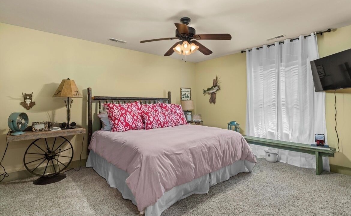 Photo of Bedroom in Killen