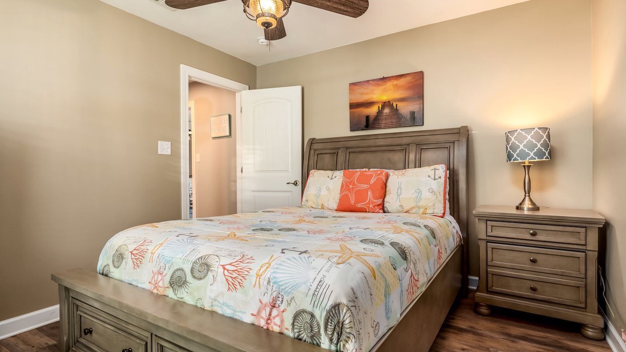 Photo of Bedroom in Silver Cay