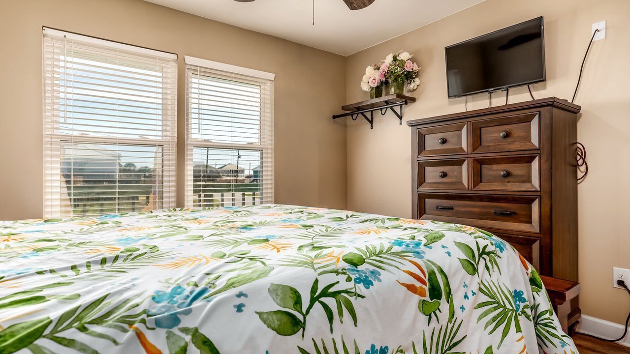Photo of Bedroom in Silver Cay
