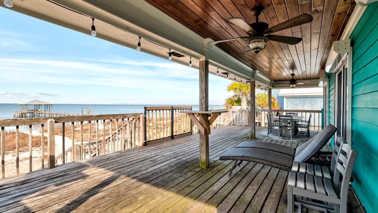 Photo of Patio Balcony in Silver Cay