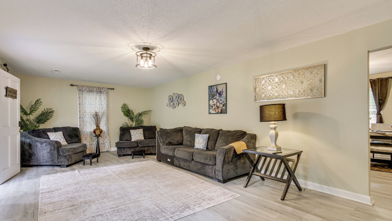 Photo of Livingroom in Decatur