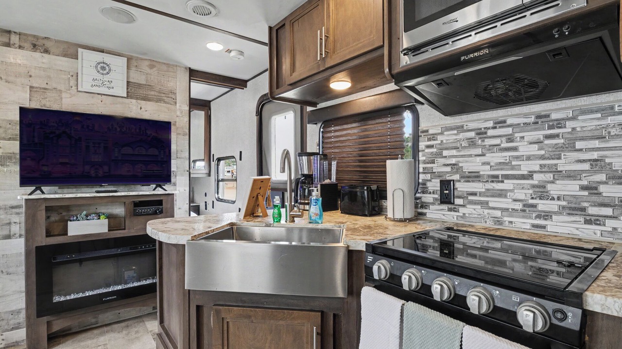 Photo of Kitchen in Oak
