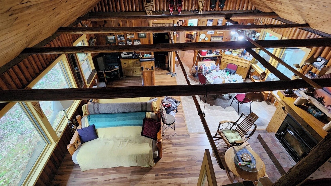 Photo of Livingroom in Brimley