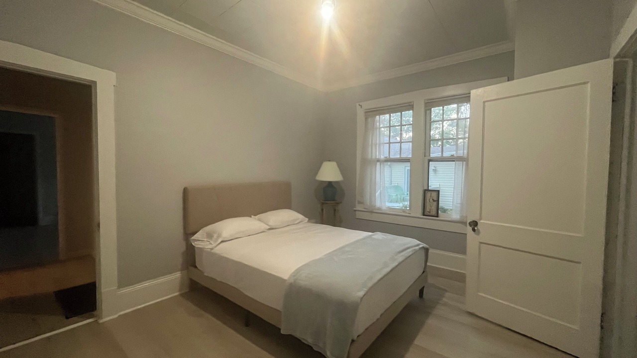 Photo of Bedroom in Cleveland