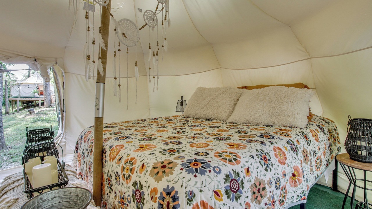 Photo of Bedroom in Rogersville