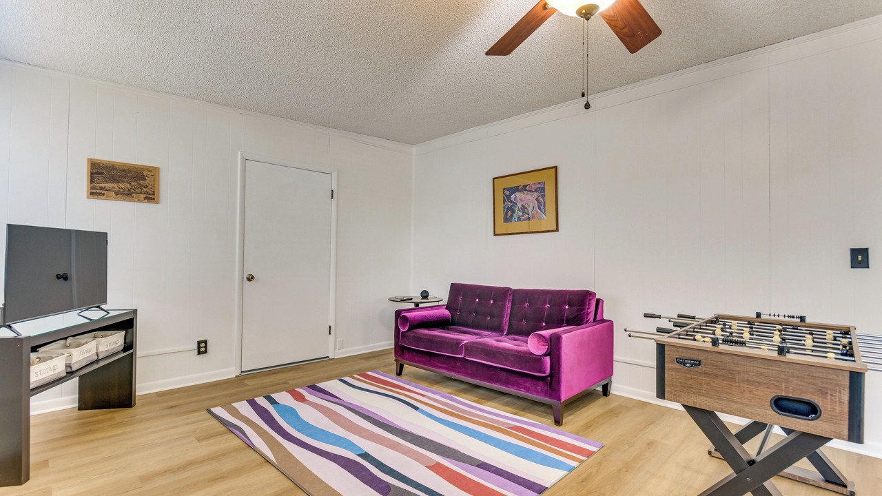 Photo of Livingroom in Ono Island