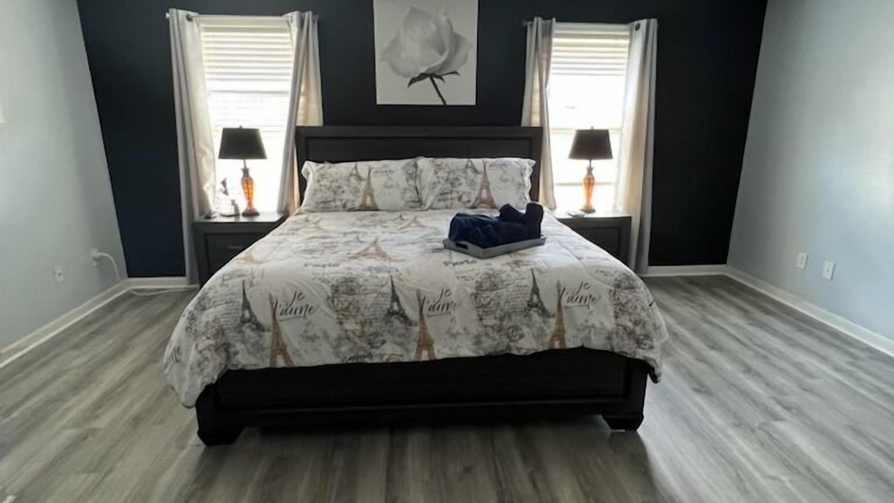 Photo of Bedroom in Riverdale