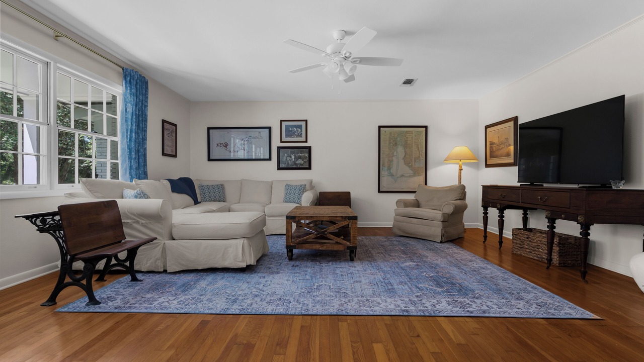 Photo of Livingroom in Gulf Shores