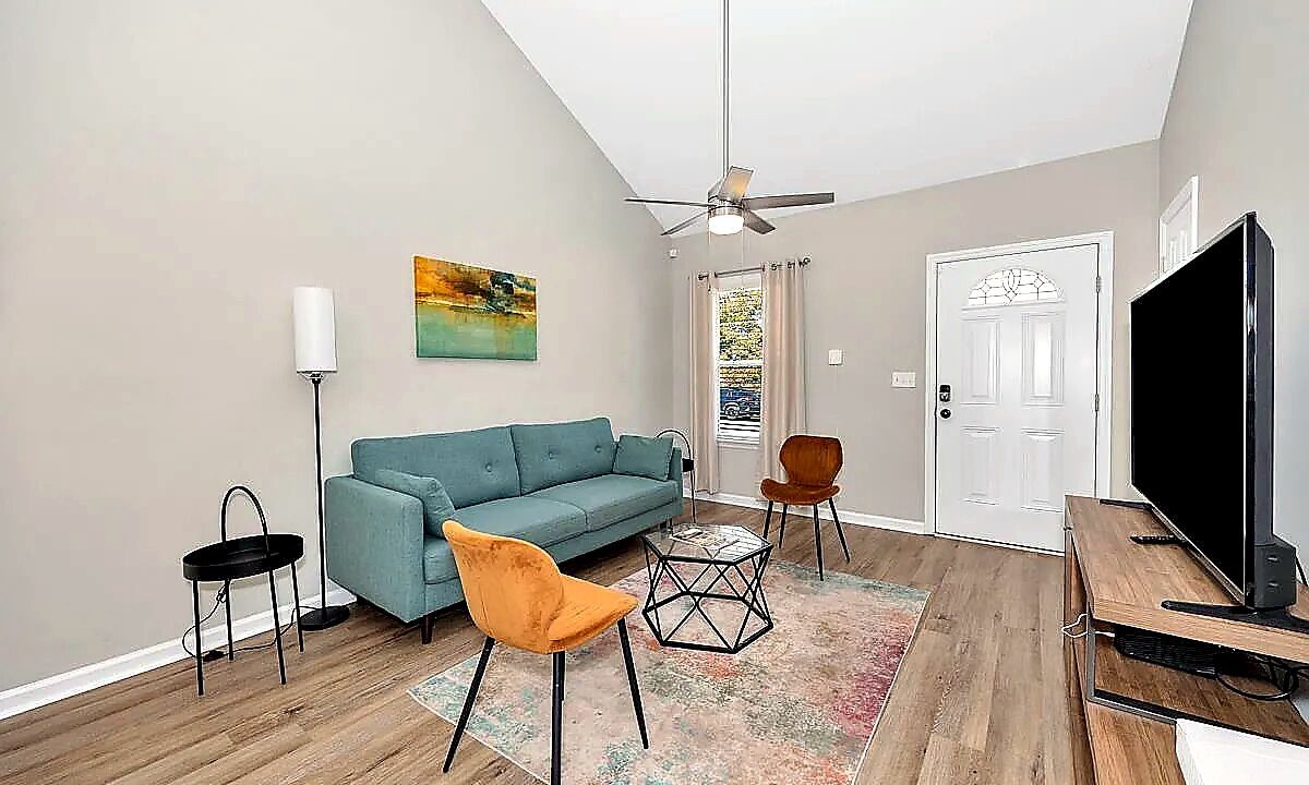 Photo of Livingroom in Huntsville