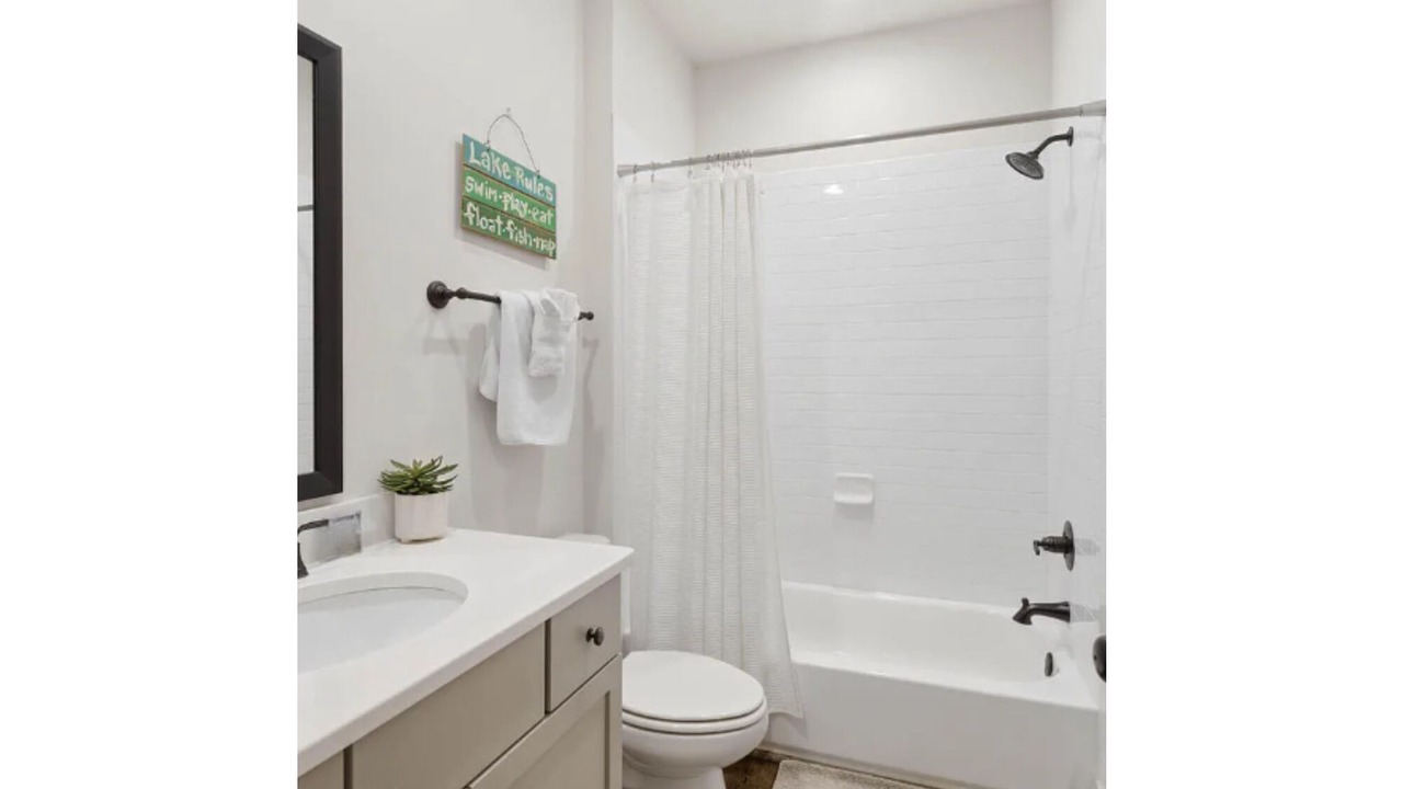 Photo of Bathroom in Tallassee