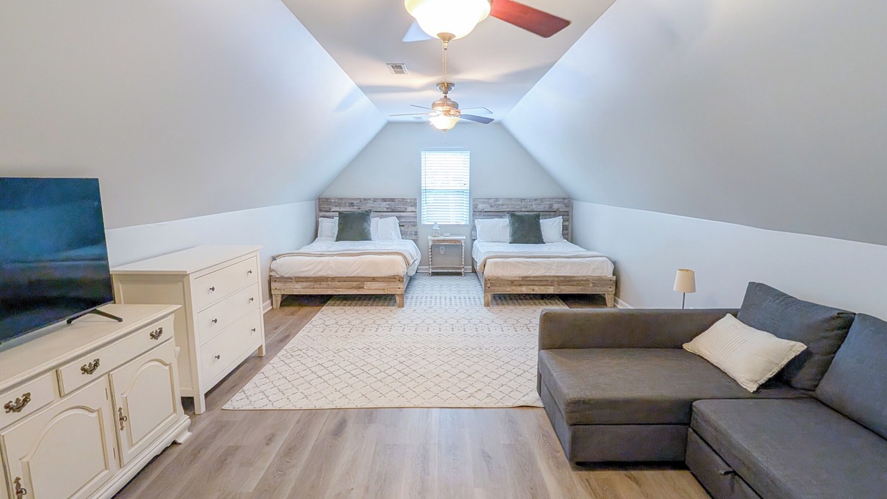 Photo of Livingroom in Crane Hill